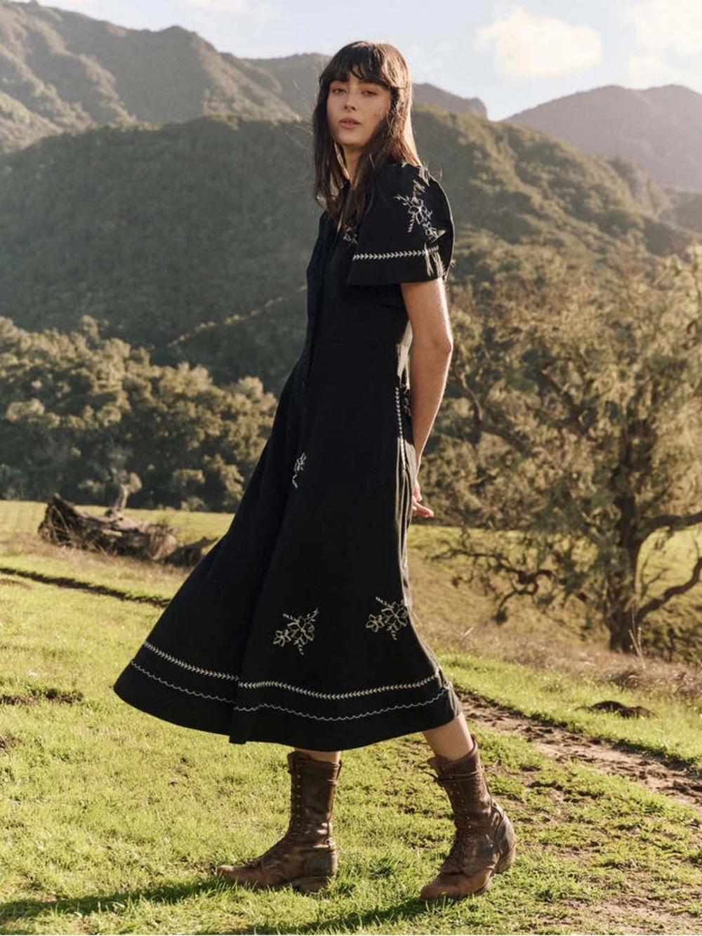 THE GREAT. The Western Bridge Dress (Sz M) Embroidered Floral Satin Midi Black